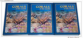 Corals of the world  di  Jen Veron
